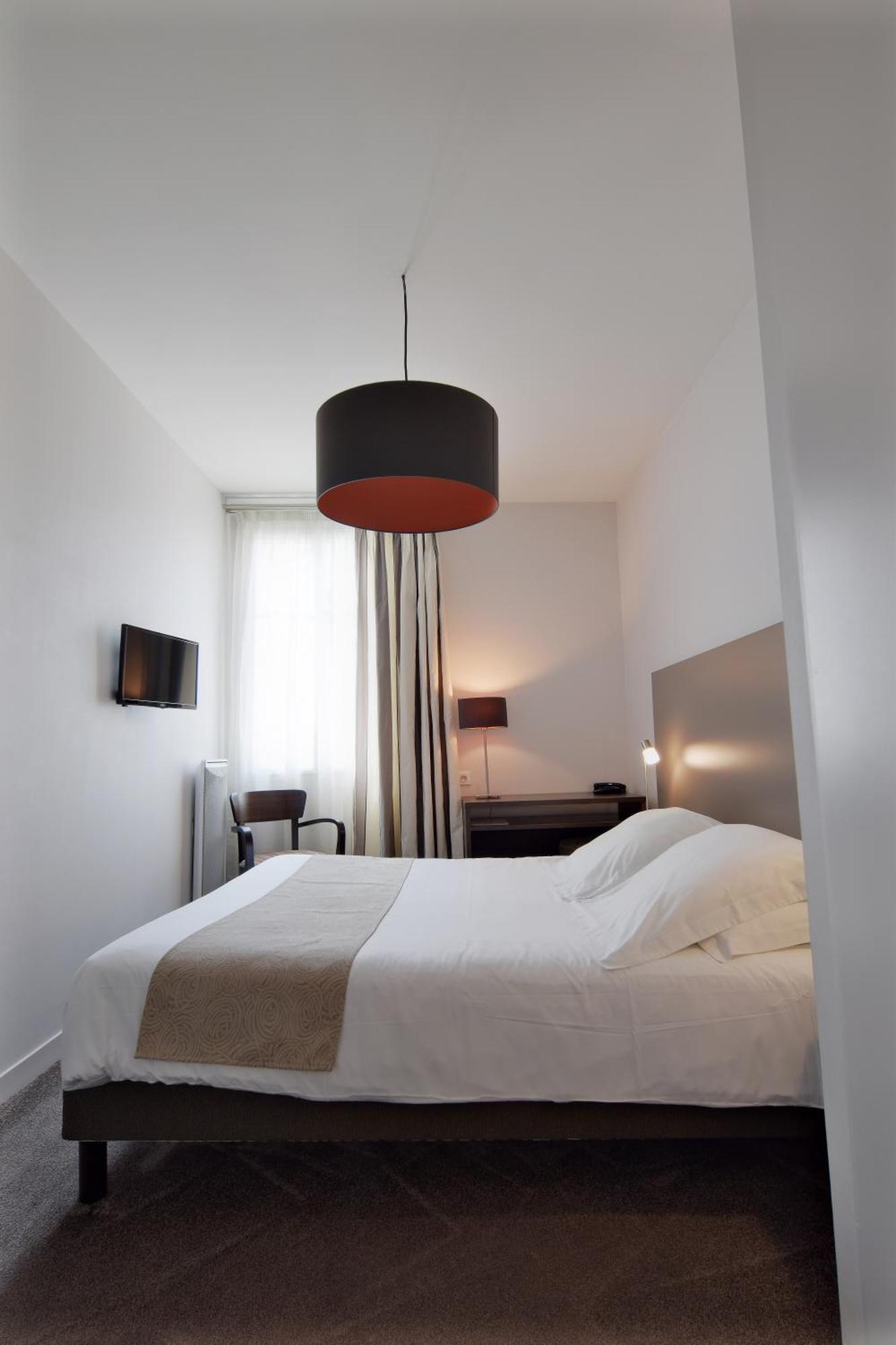 טור Hotel Ronsard מראה חיצוני תמונה