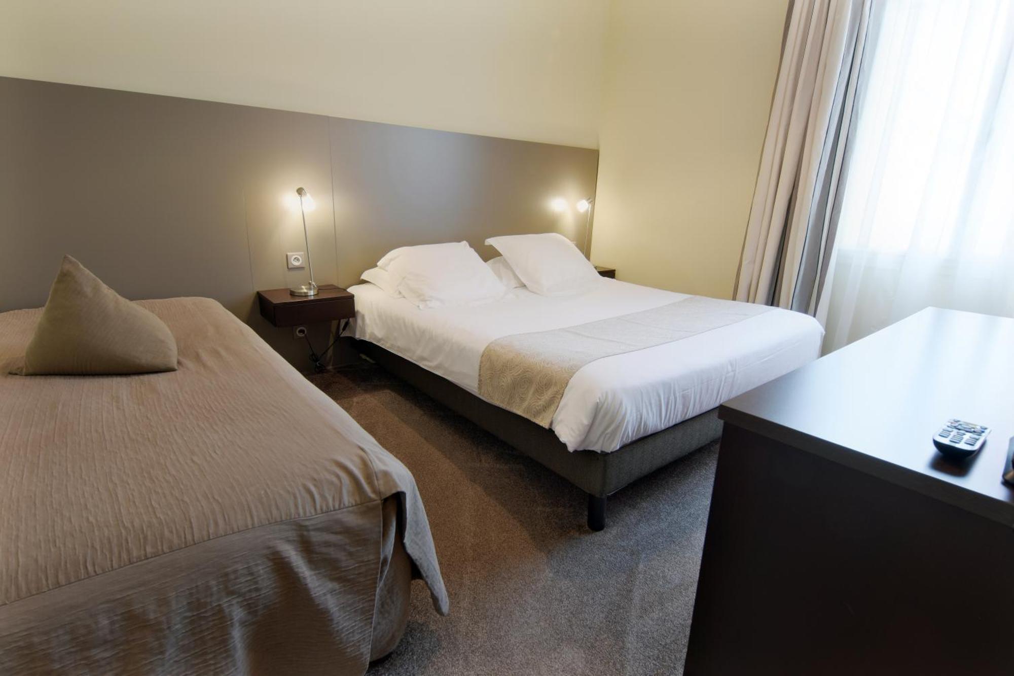 טור Hotel Ronsard מראה חיצוני תמונה