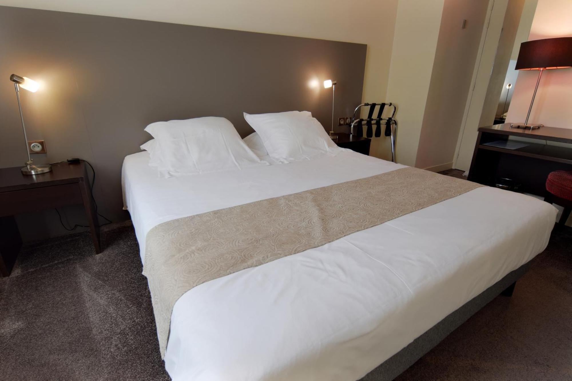 טור Hotel Ronsard מראה חיצוני תמונה