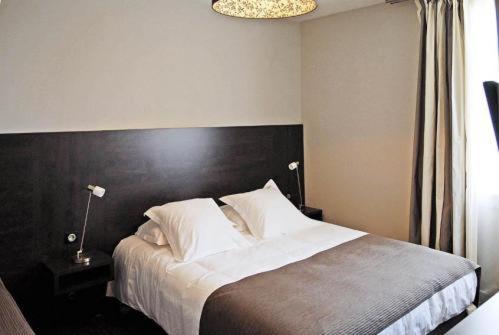 טור Hotel Ronsard מראה חיצוני תמונה
